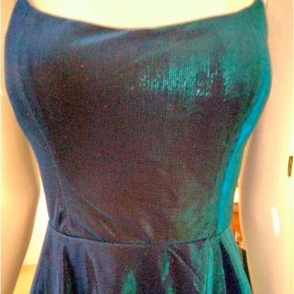 Metallic Royal blue evening dress 11 - Picture 3 of 8